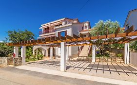 Apartments Balic - Pinezici, Krk